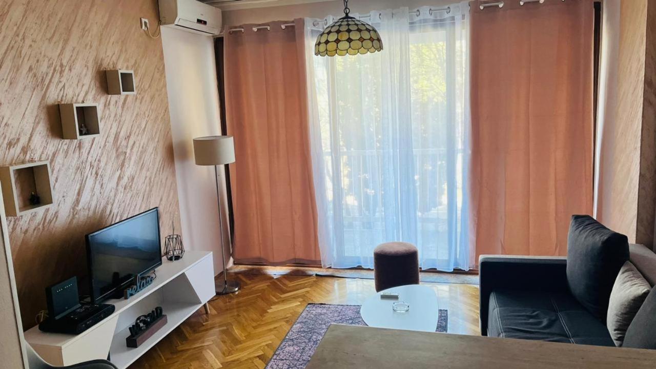 Majdini Clock Tower Apartman Подгориця Екстер'єр фото
