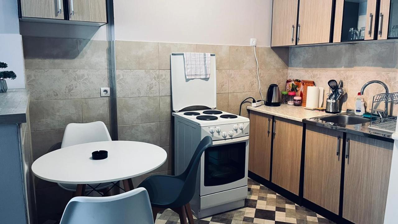 Majdini Clock Tower Apartman Подгориця Екстер'єр фото