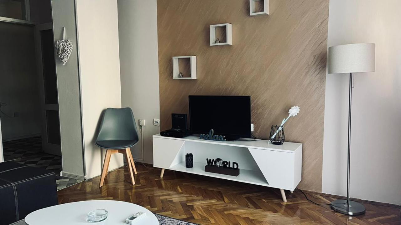 Majdini Clock Tower Apartman Подгориця Екстер'єр фото